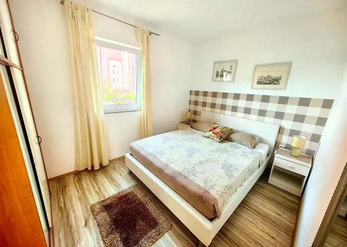 Apartment Lea With Pool 2