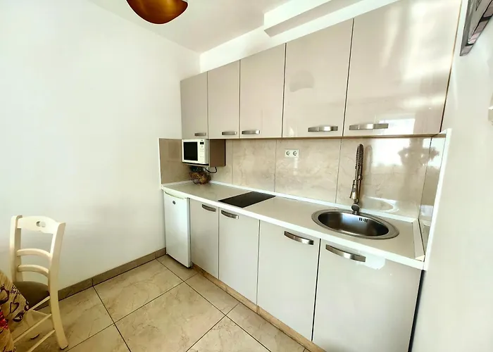 Apartment Lea With Pool 2 *