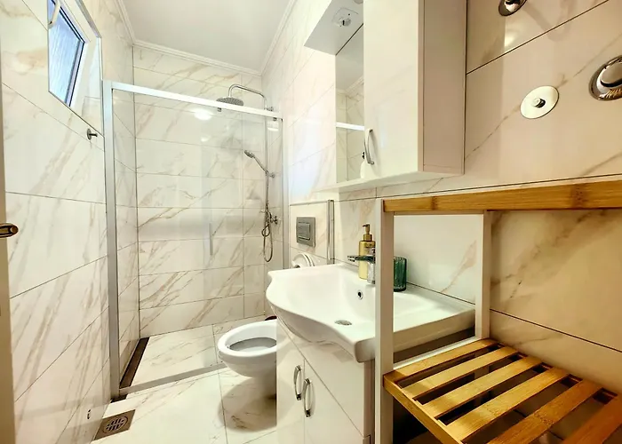 Lea With Pool 2 Malinska