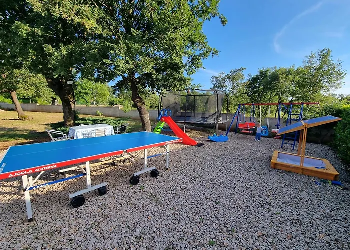 Apartament Lea With Pool 2